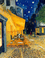 Café-Terrasse am Abend